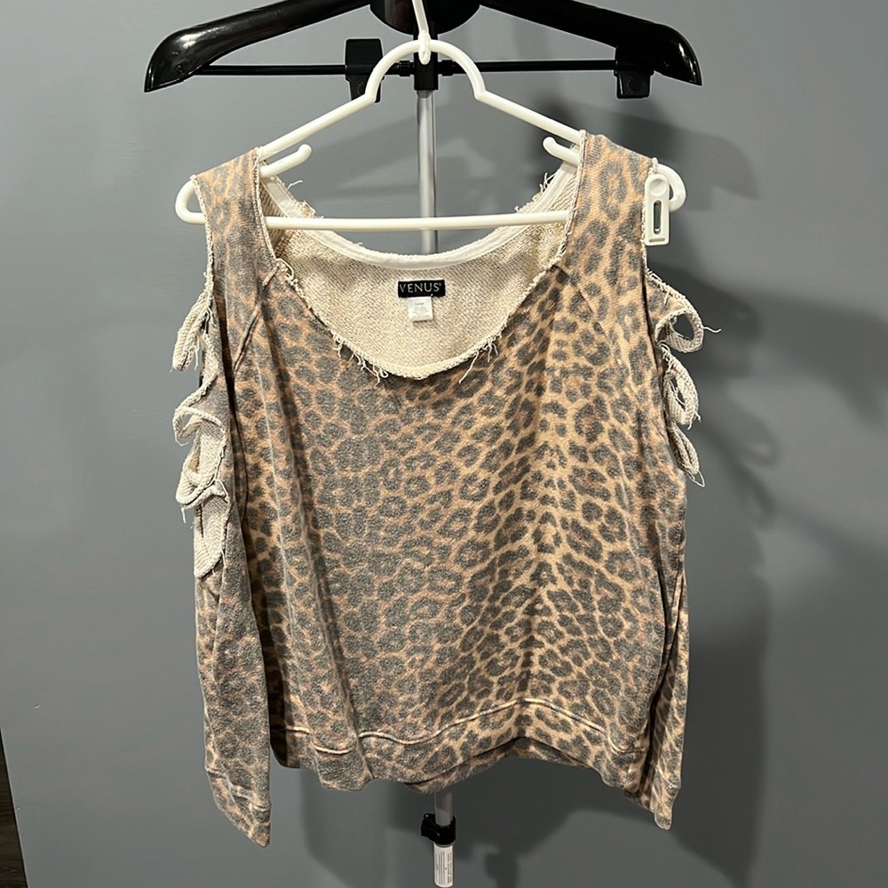 VENUS Sweatshirt